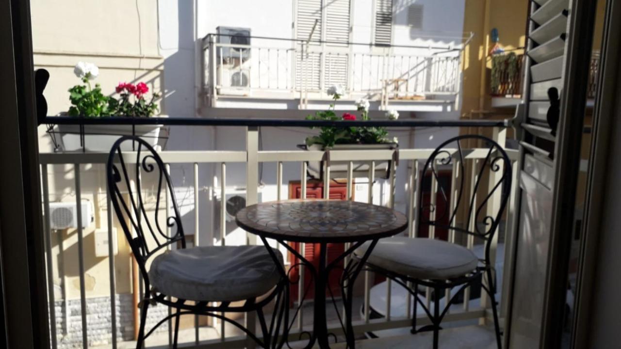 Casa Vacanze Chiara Terrasini Exterior foto